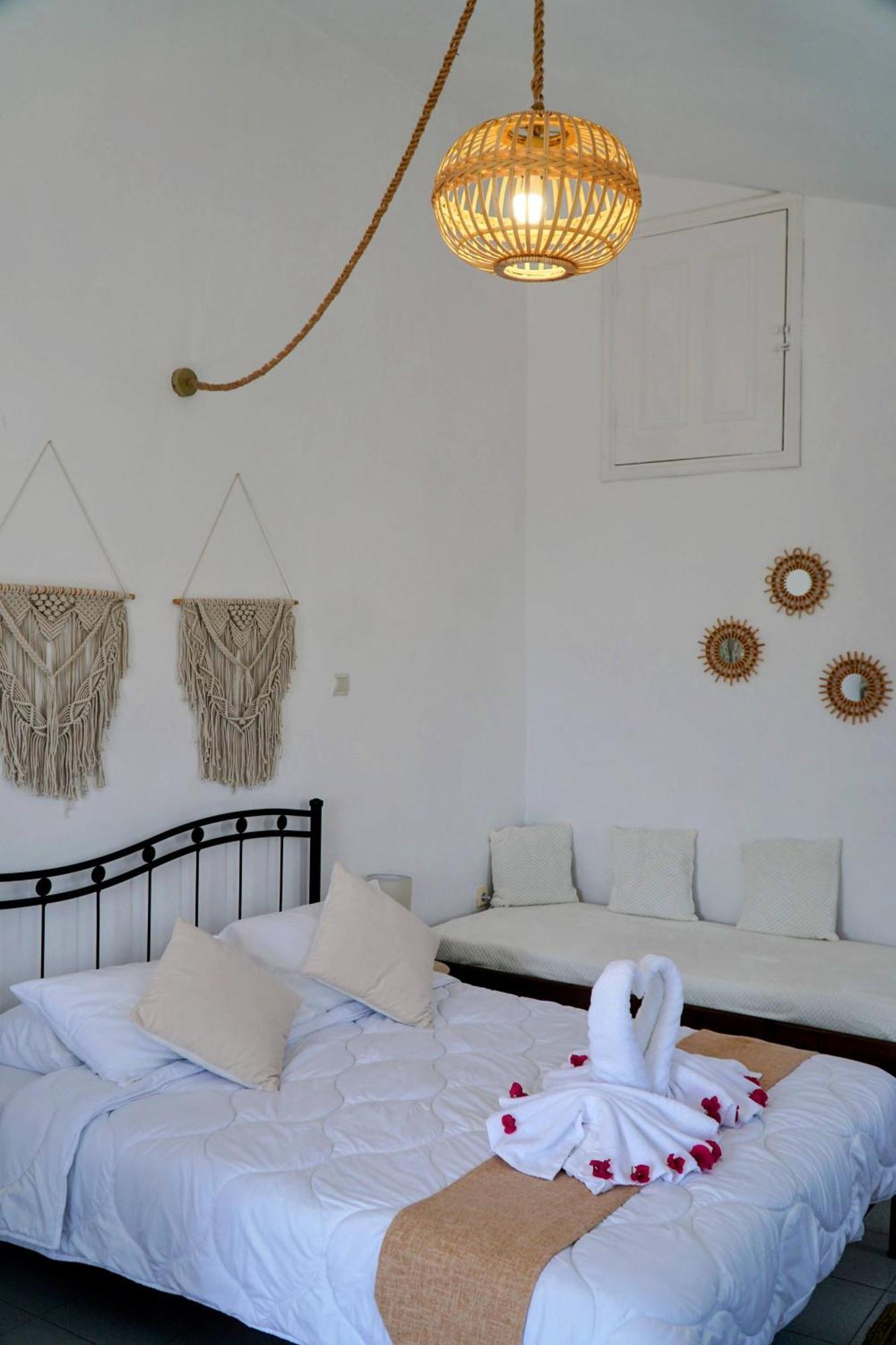 Aparthotel Taxiarchis Symi Exterior foto