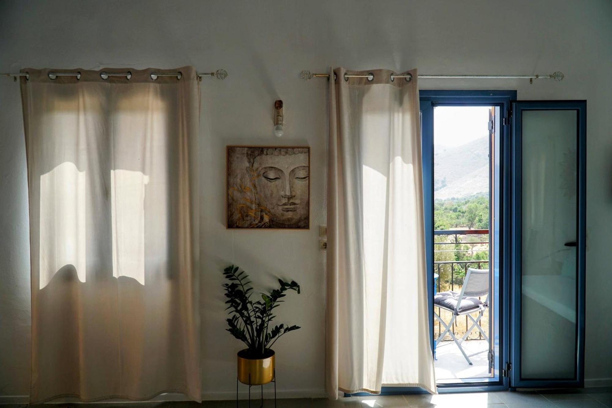 Aparthotel Taxiarchis Symi Exterior foto