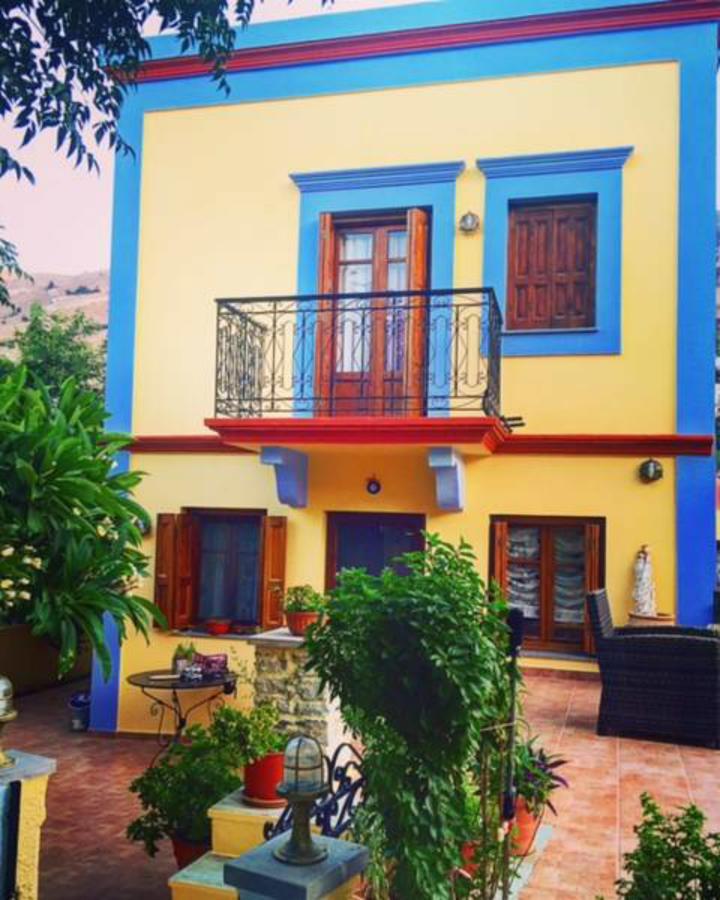 Aparthotel Taxiarchis Symi Exterior foto